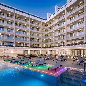Olympus Palace סאלו